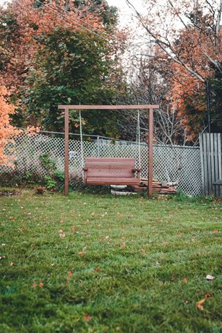 Hængesofa træ – den ultimative guide til dit udendørs paradis